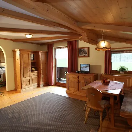 Bed & Breakfast Gaestehaus Hoelzl Itter