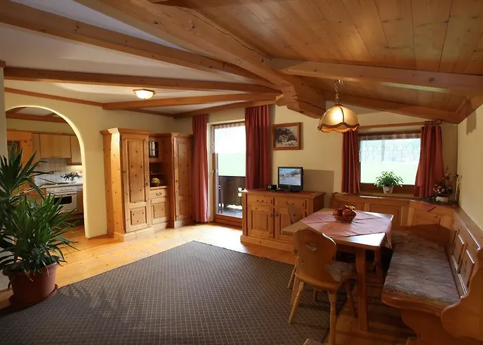 Bed & Breakfast Gaestehaus Hoelzl Itter