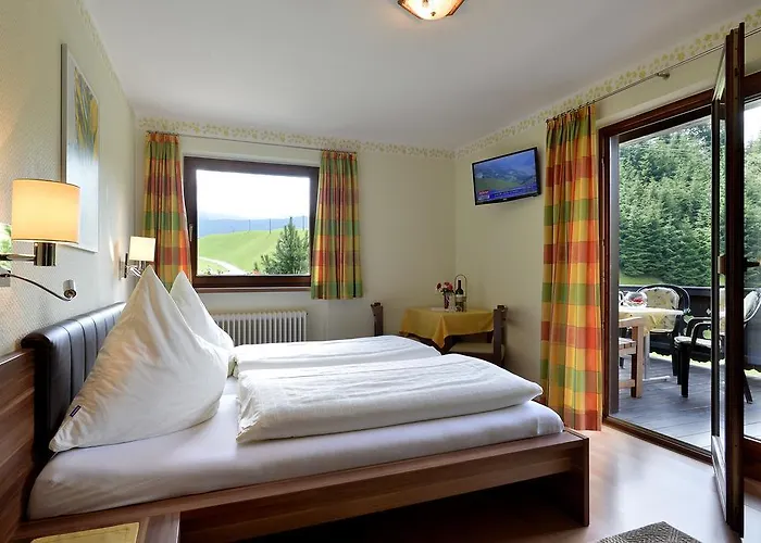 Bed & Breakfast Gaestehaus Hoelzl
