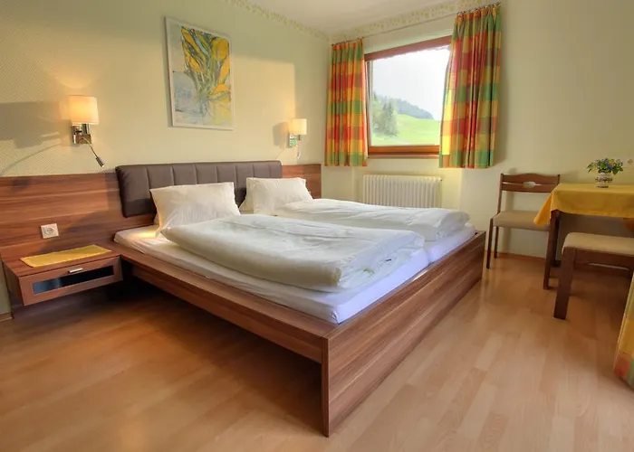 Gaestehaus Hoelzl 3* Itter